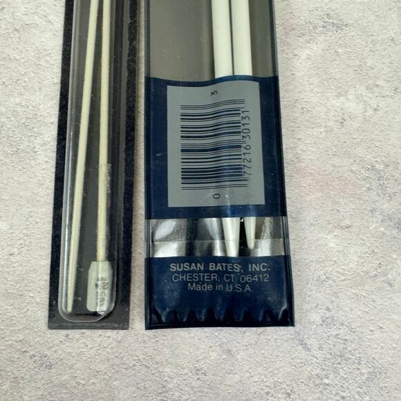Lot of 5 Pairs of Knitting Needles Susan Bates Mix of Sizes and Plastic & Metal - Picture 7 of 10